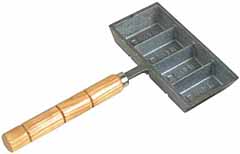 Lyman Ingot Mold,
makes 4 one pound ingots Lyman Ingot Mold,
makes 4 one pound ingots